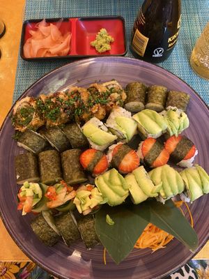 Vegan sushi ✌🏼  at Shalom in Albufeira