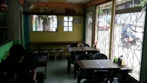 inside seating at Healthy U in Cebu