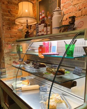   at Salon 7 in Oldenburg