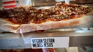 Vegan Seaton ,meats Jesus  at Pizzanista in Los Angeles