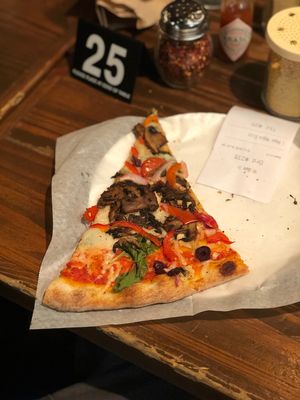 Vegan veggie  at Pizzanista in Los Angeles
