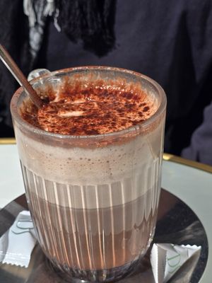  at DS Café in Bordeaux
