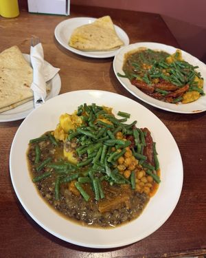 Vegetarian/vegan roti with lentils  at Roti huis Leiden in Leiden