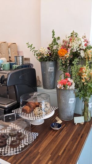  at lu & i in Montreal