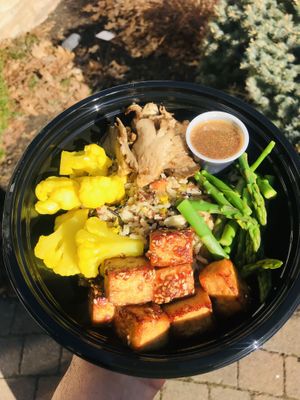 Rice bowl teriyaki tofu and vegetables  at Jules' Kitchen in Ipswich