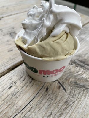 Pidtacio and soft ice  at Moo Moo Isbar - Nordhavn in Copenhagen