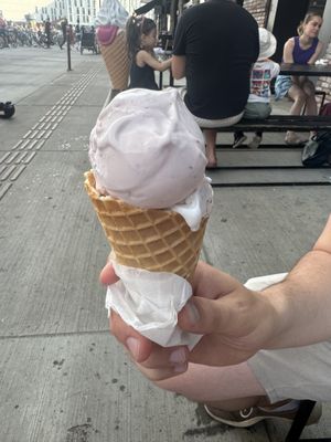 Forest berry vegan gelato  at Moo Moo Isbar - Nordhavn in Copenhagen