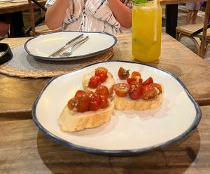 Tomato bruschetta and a cocktail (gold&gold)  at Summer by Coco Tam's in Koh Samui