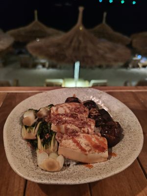 Vegan teriyaki tofu bowl at Summer by Coco Tam's in Koh Samui