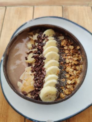 Choco smoothie bowl at Summer by Coco Tam's in Koh Samui
