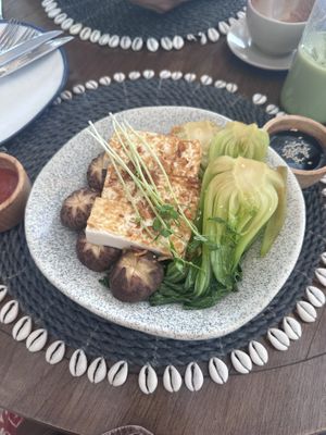 Teriyaki tofu bowl  at Summer by Coco Tam's in Koh Samui