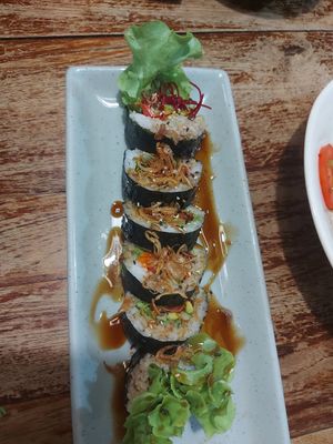 Crispy veggie roll at I Luv Sushi CNX in Chiang Mai