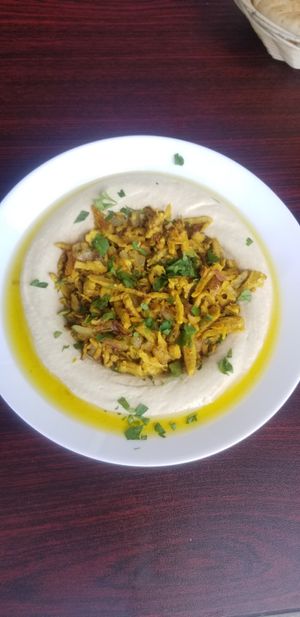 Hummus vegan Shawarma at Hummus Yummy in Valley Village