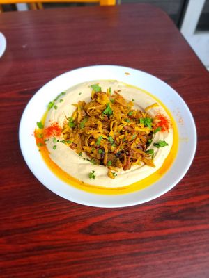 Hummus vegan Shawarma at Hummus Yummy in Valley Village