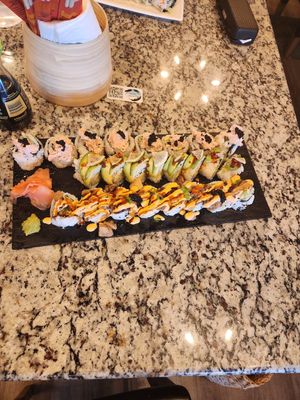 Cali roll, Cinco de Mayo, Volcano roll at House of Vegano in St Petersburg