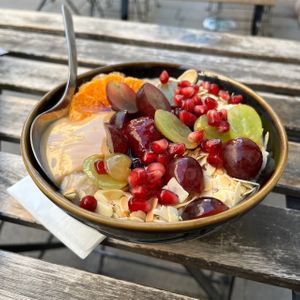 Berry jam porridge! at Fågel by artizán in Budapest