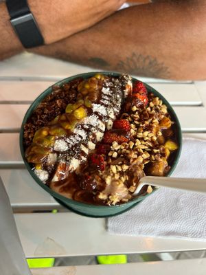 Rica Cacao Bowl at Jungle Bowls in La Fortuna