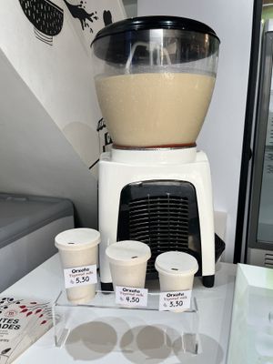 Tigernut milk  at Bodevici Bioconcept - Torrijos in Barcelona