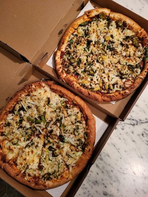 Ali Baba Beyond Mexican Pizza and Build-Your-Own with Beyond Meat and Daiya Cheese (so good!) at Ali Baba Pizza in Victoria