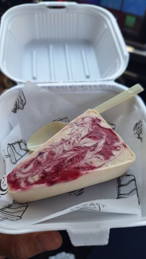 El cheesecake es toda una delicia 👌🏻👌🏻👌🏻 at El Taco Loco Vegano in San Andres Cholula