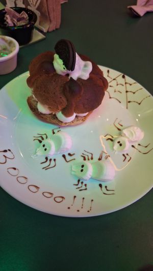 ¡Hojaldra rellena! Y está adorable 😍🥹🙈🕷🕸 at El Taco Loco Vegano in San Andres Cholula