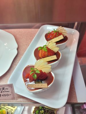 いちごティラミス at Salon de the Rima in Tokyo