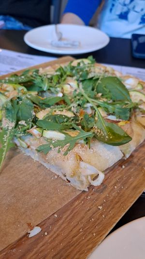 Vegan pizza at Grāpis in Riga