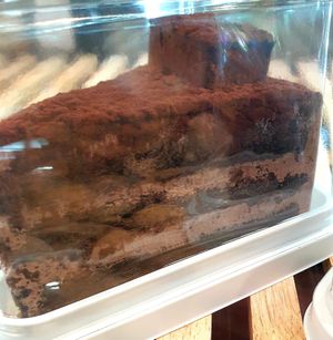 choci cake at Steel Yard in Seoul
