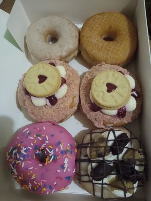 Vegan doughnuts at Doughnut Time - Leicester Square in London