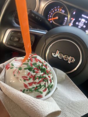 Vegan Vanilla Oatmilk Fro-Yo w/Holiday Sprinkles (Confirmed Vegan Friendly by Personnel) 😛  at Yogurt Mill in Modesto
