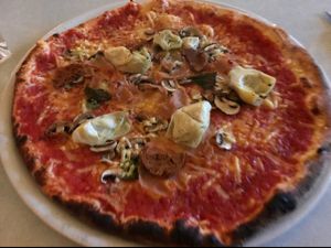 Capricciosa (minus the olives) at Sfizy Veg in Berlin