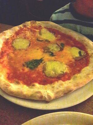 Pizza Salami at Sfizy Veg in Berlin