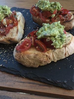 Avocado bruschetta at Sfizy Veg in Berlin