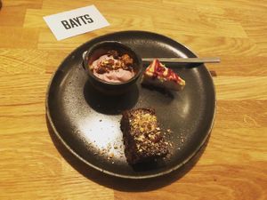 Dessert, 9 CHF, cheesecake (maybe 2cm), brownie and cream   at BAYTS in Luzern