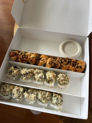 Makis tartare y parrillero  at Asianica in Lima