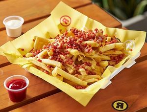 Papas queso tocino / Bacno Cheese Fries at La ReContra in Lima