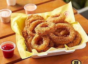 Aros de cebolla / Onion Rings at La ReContra in Lima