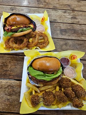Burgers nuggets and onion rings at La ReContra in Lima