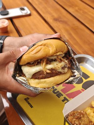 La Trufada -burger at La ReContra in Lima