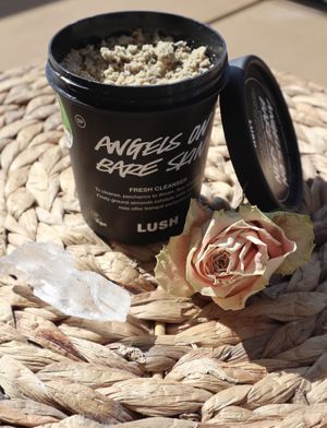Angels on bare skin - Vegan fresh cleanser with lavender and almonds!   at LUSH - Westfield Mall of Scandinavia in Solna