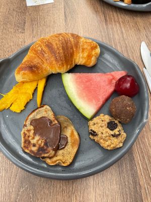 pancakes with "nutella", cookies at Pianta in Bogota