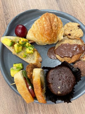muffins, "cheese" croissant, crostini at Pianta in Bogota