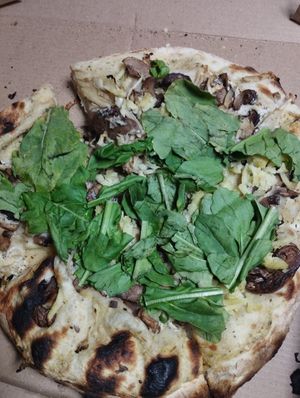 Pizza at Pianta in Bogota