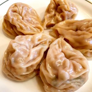 dumplings... actually get 6 but I ate 1 too quickly at Alt.a in Seoul