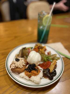 All tastes so good and couldn’t stop eating!   at Alt.a in Seoul