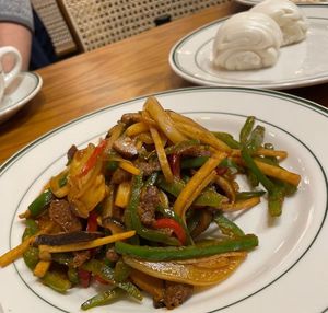 Vegan Kalbi beef with green pepper. It serves with chinese breads to wrap to eat together   at Alt.a in Seoul