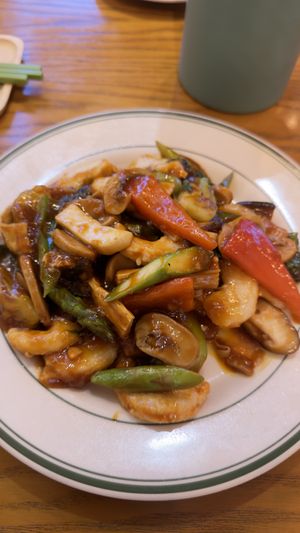 Stir-fried Plant-based Shrimp &
Assorted Veggies: Shrimp really bring the dish together.  at Alt.a in Seoul