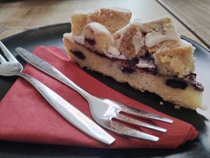 Blueberry Blondie (vegan) at Chocolate Company Cafe - Oude Binnenweg in Rotterdam