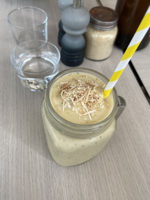 Delish Bahamas smoothie  at Aunt Billies in Blackburn