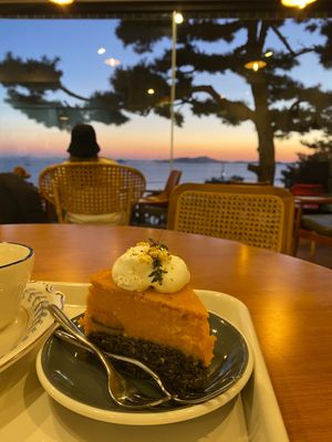 Pumpkin and sook (mugwort) cake  at Cafe Soon Soon in Seongmodo Island